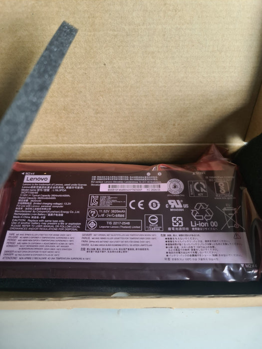 GENUINE Lenovo 5B10Z21198 FRU TP1415 LG L19L3PDA NEW IN THE BOX