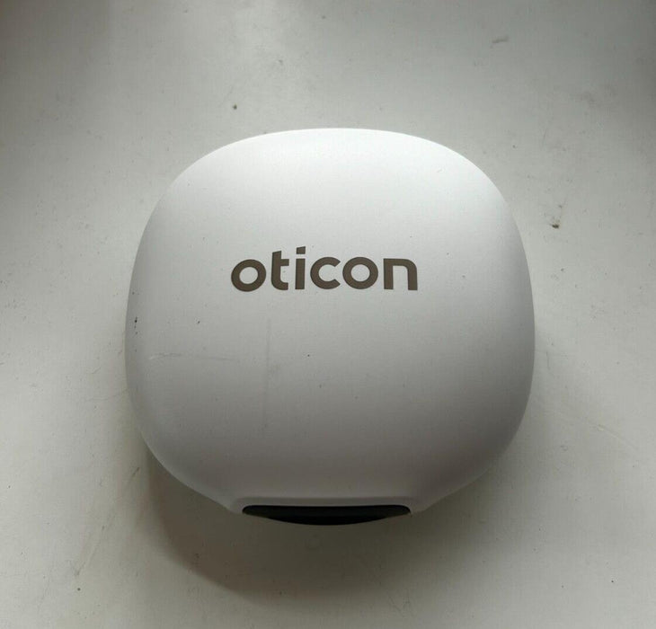 Oticon Spirit Synergy BTE13 hearing aid with carry case