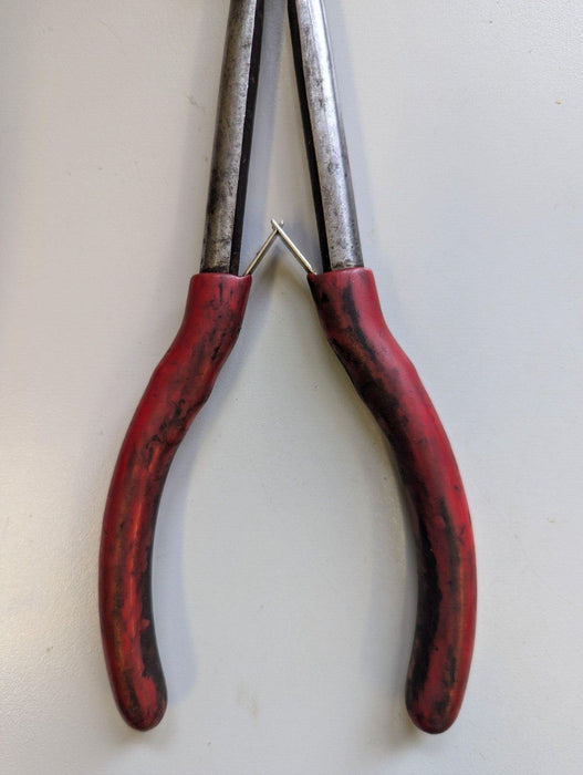 Mac Tools P301735 11" Extended Reach Duck Bill Red Rubber Needle Nose Pliers USA