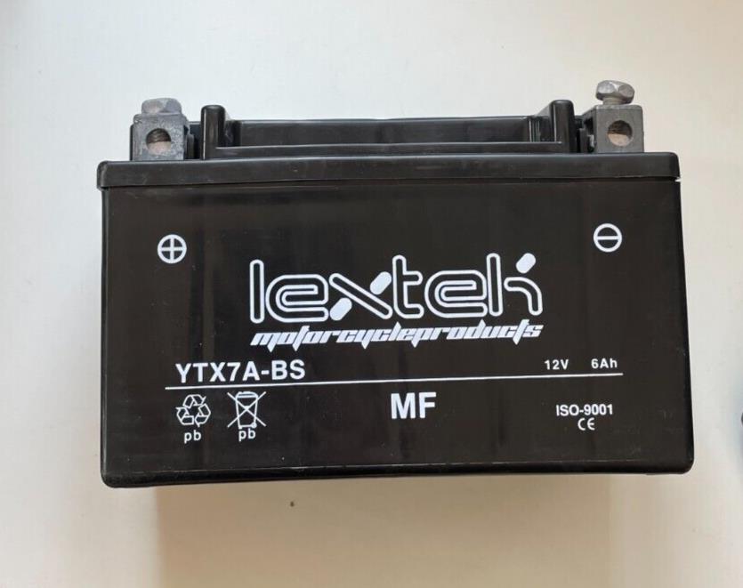 Lextek YTX7A-BS Motorcycle Battery 150mm x 90mm x 95mm