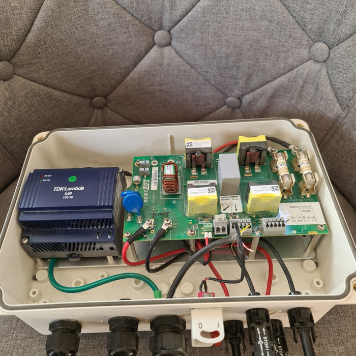 SolarEdge 3.5kW AC Inverter 1 Phase, Lambda Battery Management, Watt Hour Meter