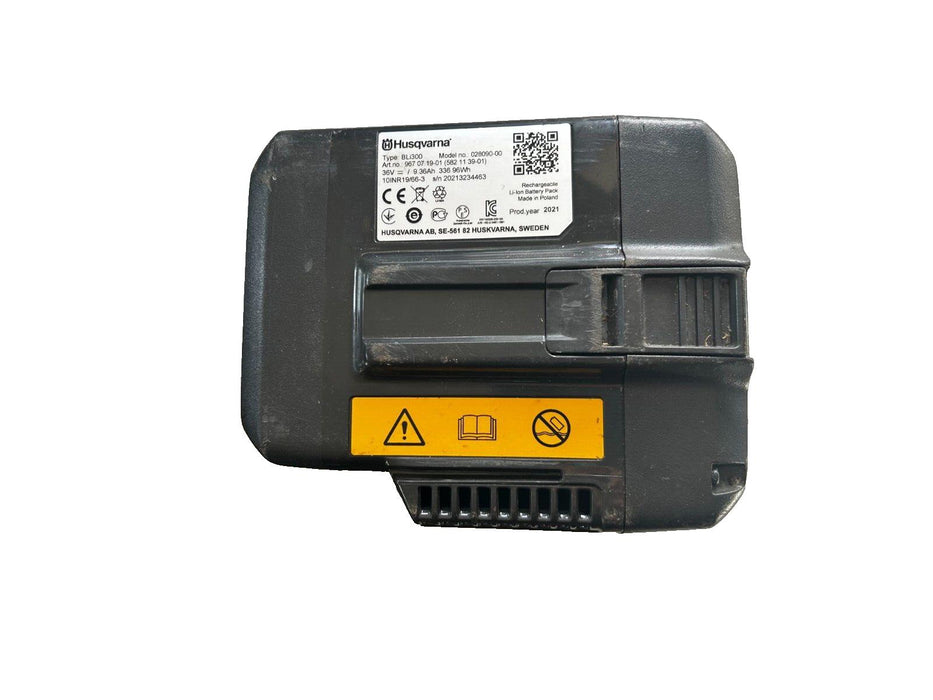 HUSQVARNA Battery BLi300 9.4Ah Used