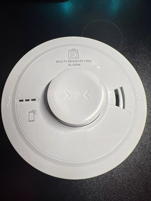 BRAND NEW Aico EI2110E Multisensor Smoke and Fire Alarm DECEMBER 2030