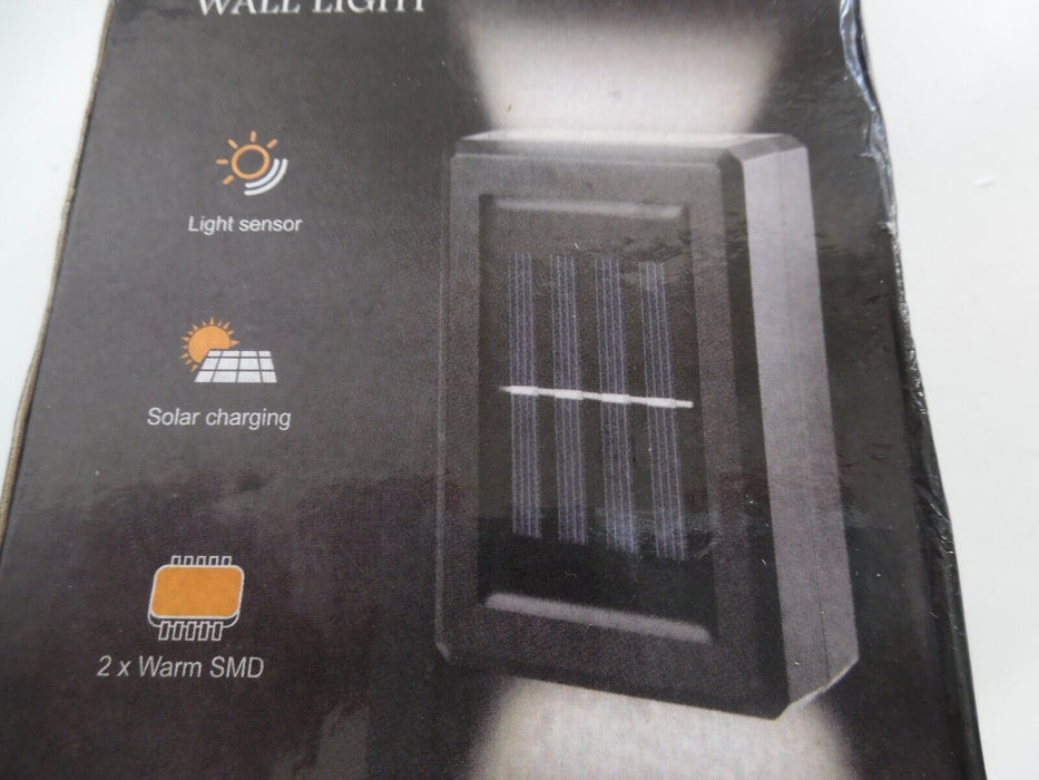 sensor solar wall light 10.5cm x 8.5cm