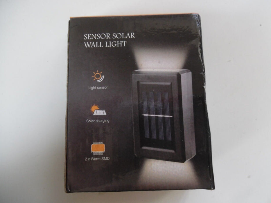 sensor solar wall light 10.5cm x 8.5cm