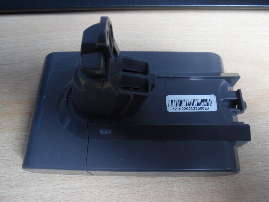 Replacement Battery for Dyson V6 used