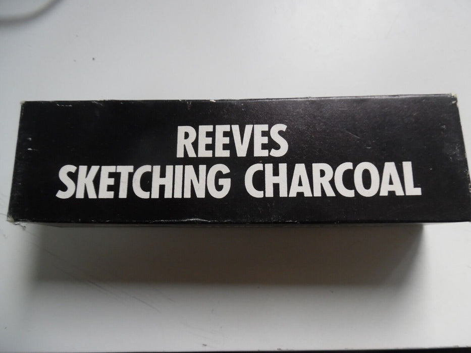 reeves sketching charcoal 24 sticks medium