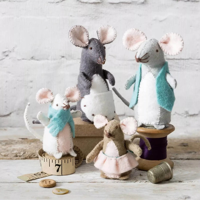 Corinne Lapierre Mix Felt Mouse Family Craft Kit Novelty Gift Ideas for Women