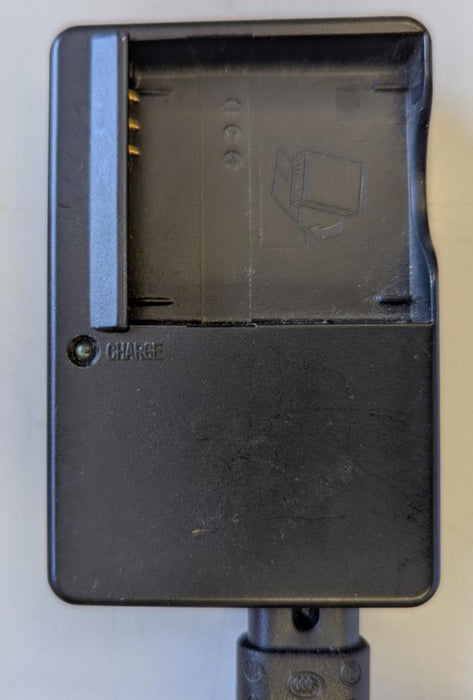 Genuine Ricoh BJ-7 Charger for DB-70 Battery R10, CX2, CX1, CAPLIO R8 R7 R6