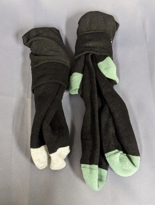 2 Pack of Socks UK 9-12 Black and Green/ Black and Grey