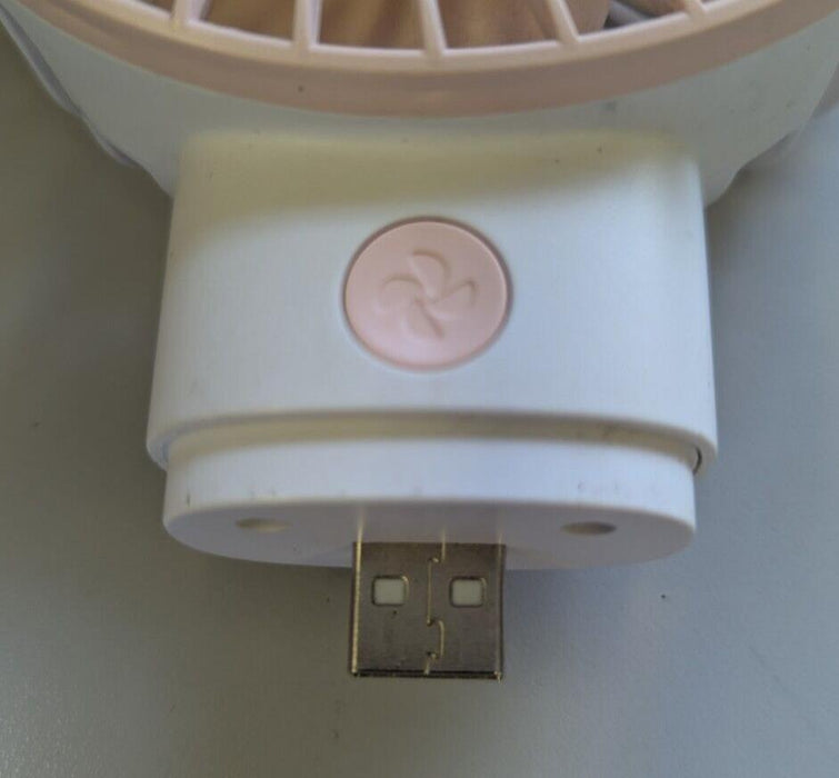 Desk Top USB Fan - Sold as seen