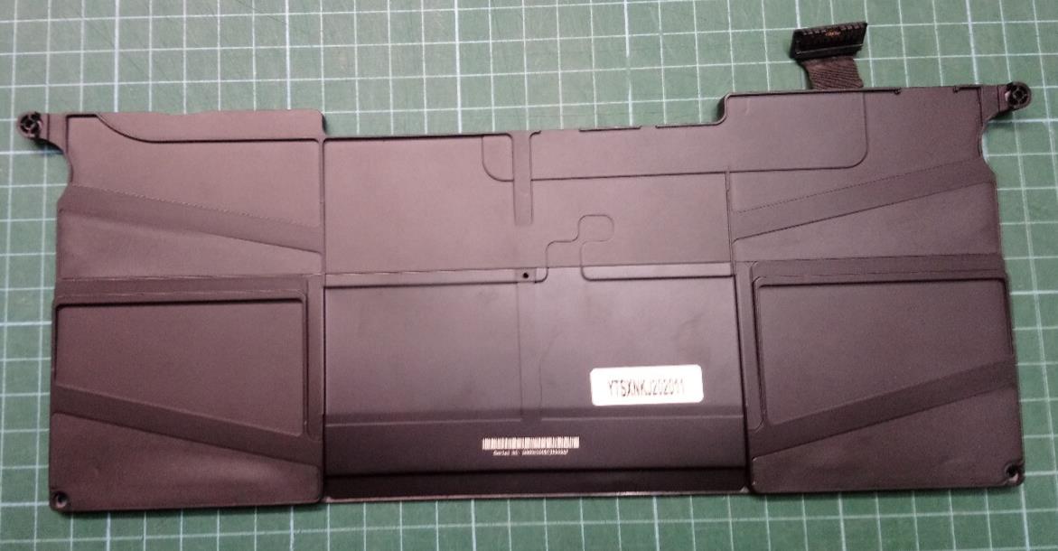 Used Battery for MacBook Air 11" A1370 A1465, Model A1406 A1495 38.75Wh 5100mAh
