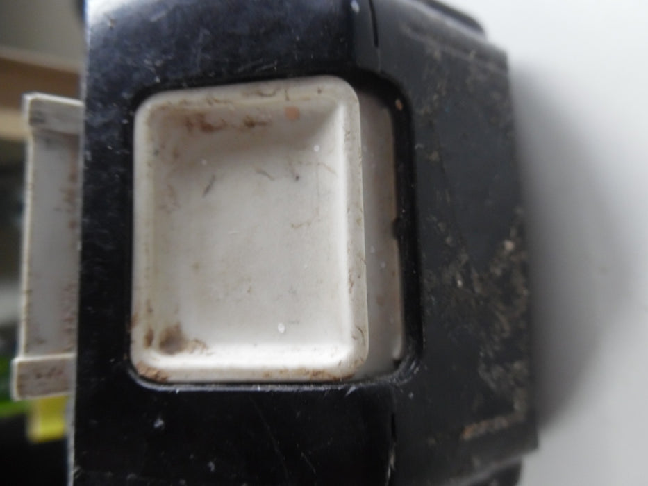 MAKITA 18V BATTERY 4.0AH LI-ION - BL1840 - BATTERY USED